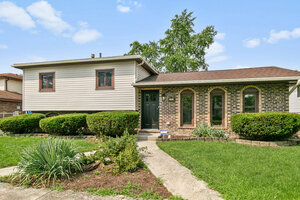Photo of 242 S Harper Avenue Glenwood IL 60425