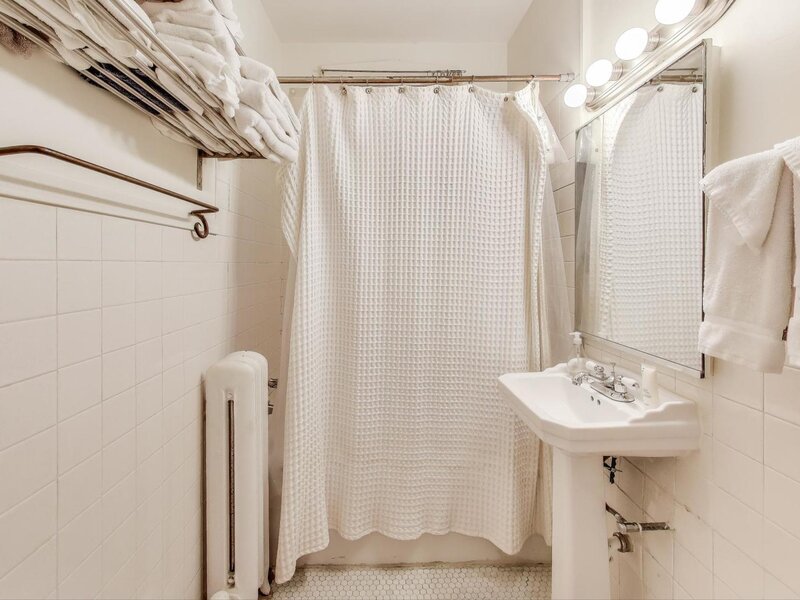 1308 E 56th Street Chicago IL 60637