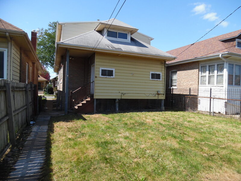 8211 S Morgan Street Chicago IL 60620