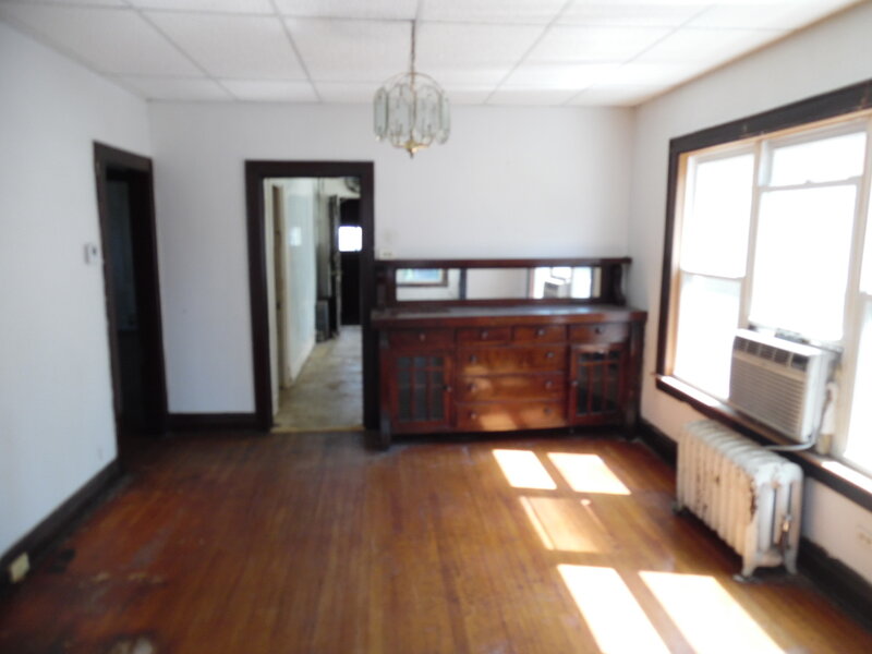 8211 S Morgan Street Chicago IL 60620