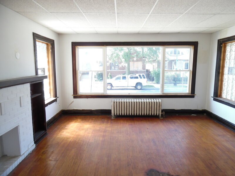 8211 S Morgan Street Chicago IL 60620