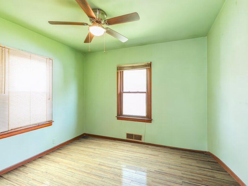 5028 156th Street Oak Forest IL 60452