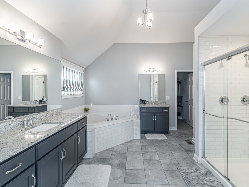 4240 Chinaberry Lane Naperville IL 60564
