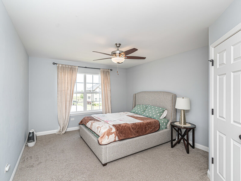 4240 Chinaberry Lane Naperville IL 60564