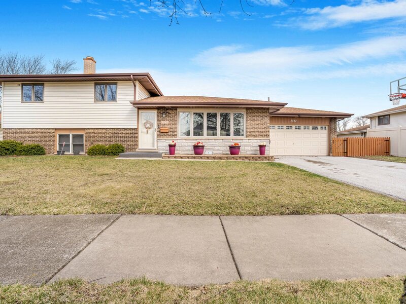 3542 191st Place Lansing IL 60438