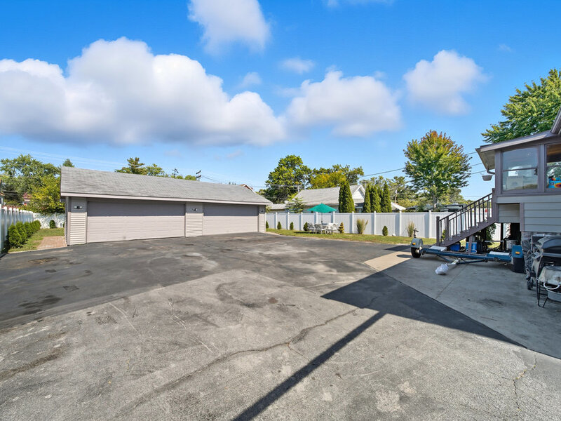 2616 Ridge Road Lansing IL 60438