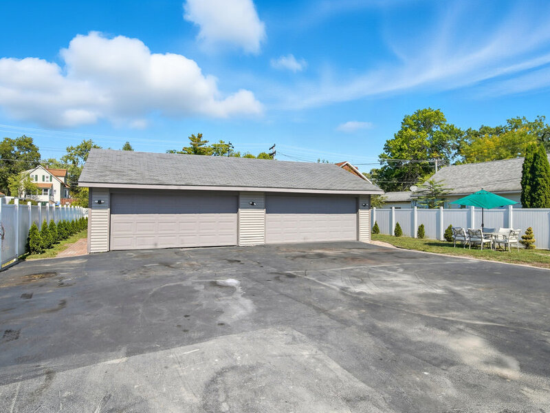 2616 Ridge Road Lansing IL 60438