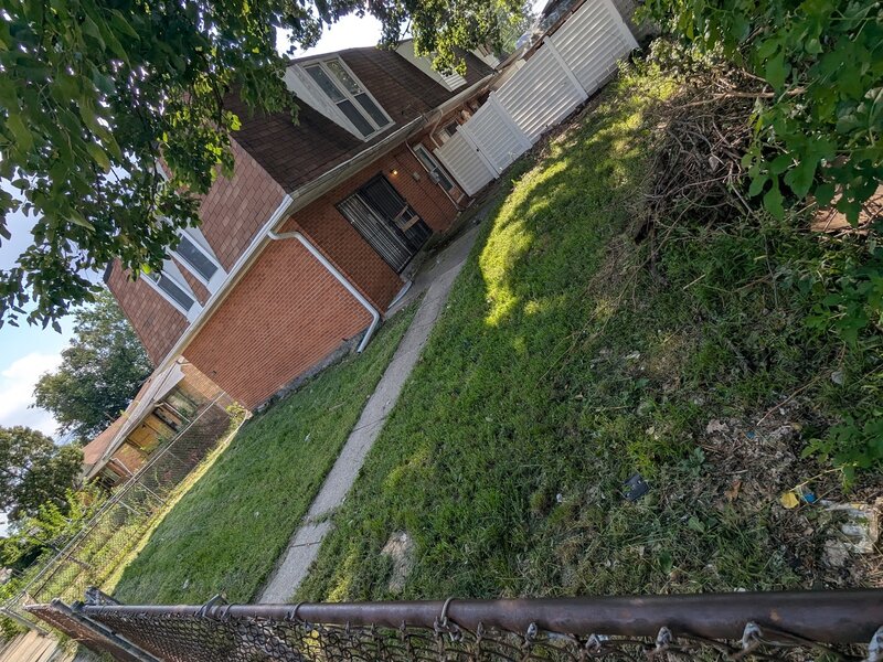 11530 S Racine Avenue Chicago IL 60643