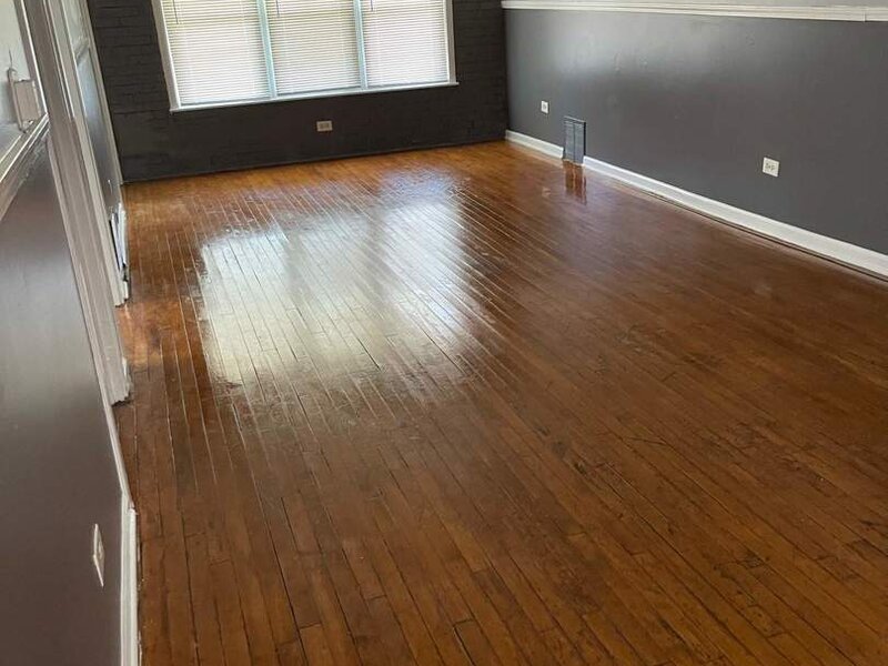 8112 S Escanaba Avenue Chicago IL 60617