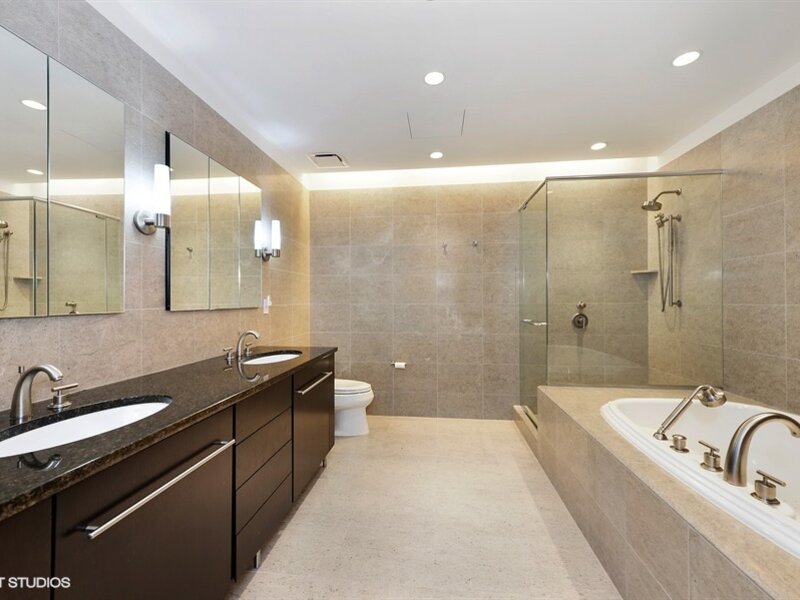 401 N Wabash Avenue Chicago IL 60611