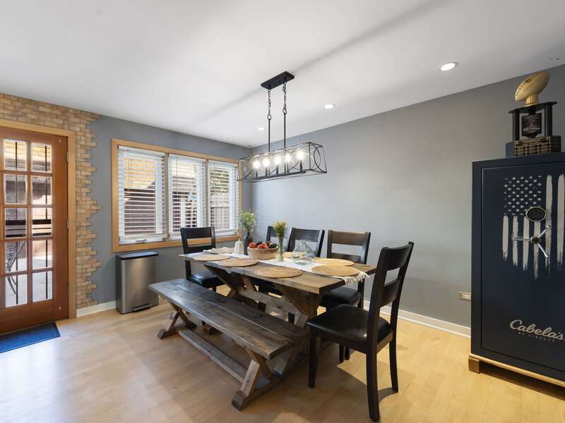 3643 N Pacific Avenue Chicago IL 60634