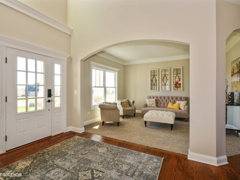 676 Cumberland Lane Oswego IL 60543