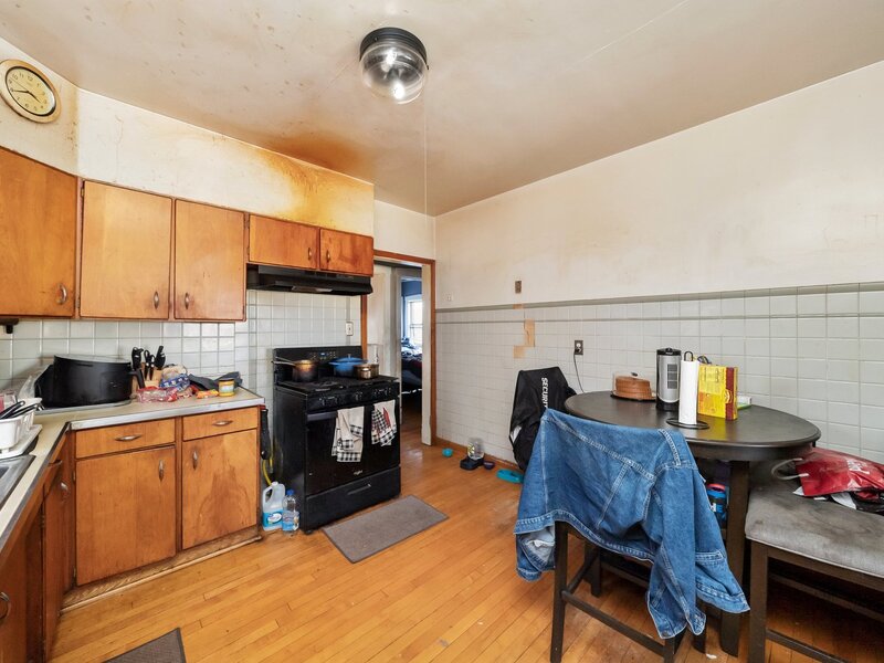 97 Bellwood Avenue Bellwood IL 60104