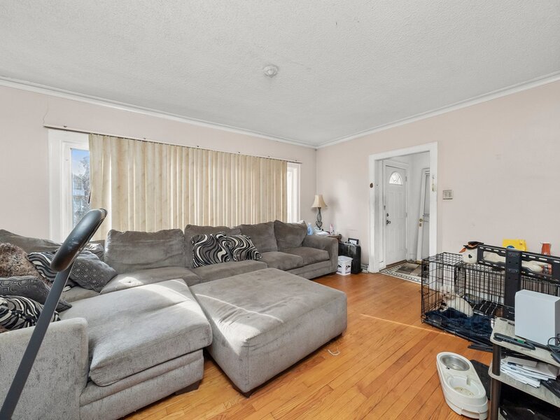 97 Bellwood Avenue Bellwood IL 60104