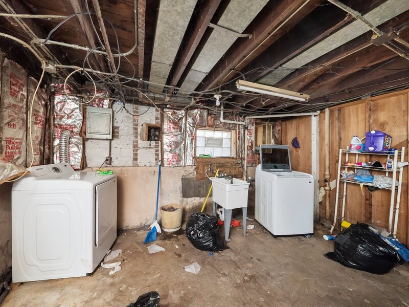 97 Bellwood Avenue Bellwood IL 60104