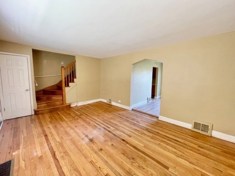 9247 S Sangamon Street Chicago IL 60620