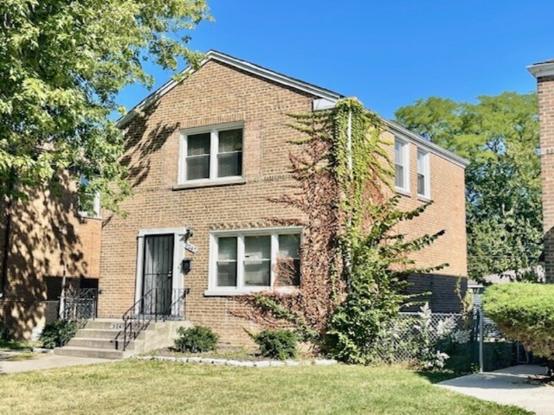 9247 S Sangamon Street Chicago IL 60620