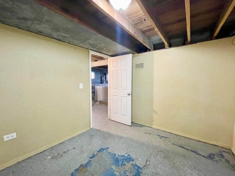 9247 S Sangamon Street Chicago IL 60620