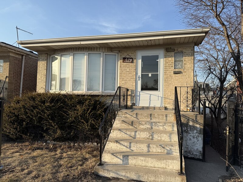 2620 W 36th Place Chicago IL 60632