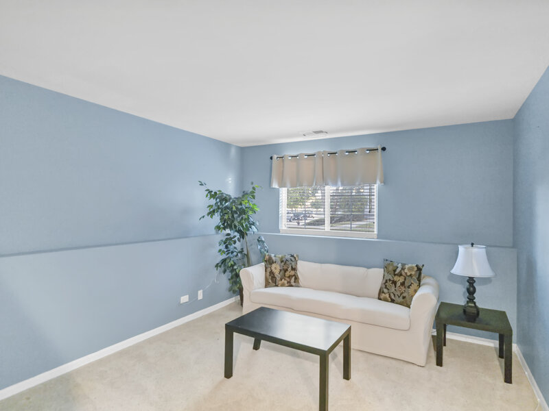 1043 Crane Pointe Road Elgin IL 60124