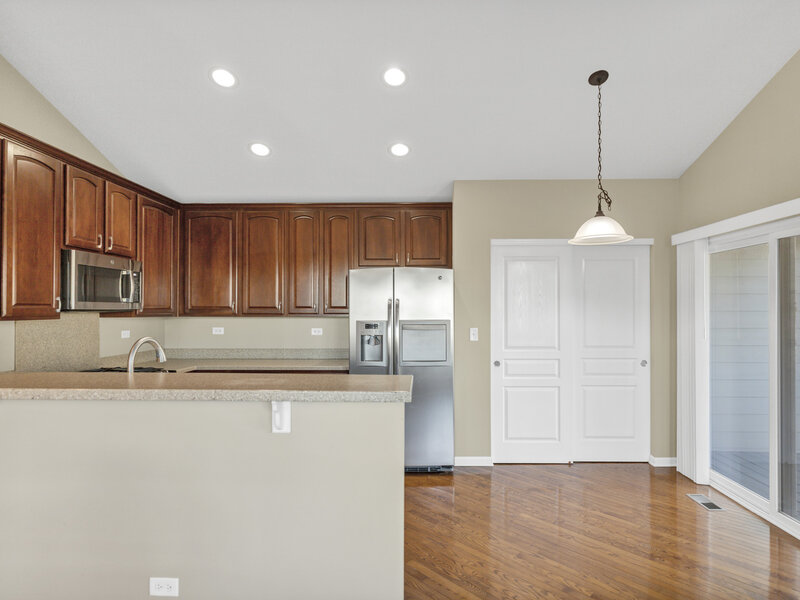 1043 Crane Pointe Road Elgin IL 60124