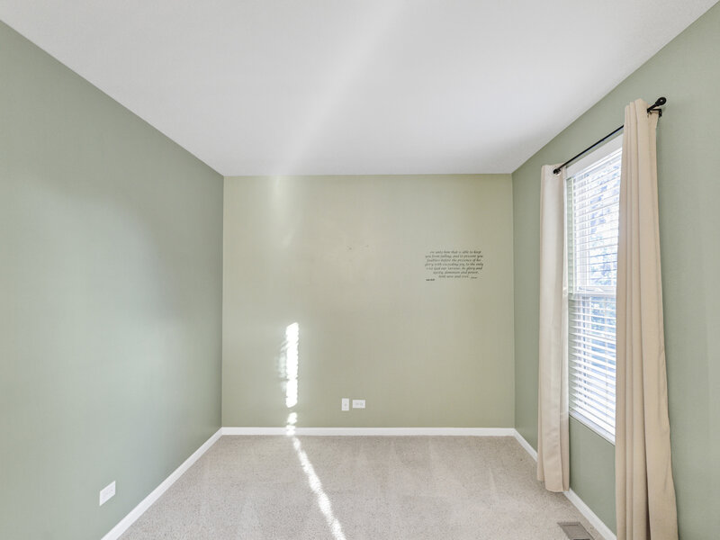 1043 Crane Pointe Road Elgin IL 60124