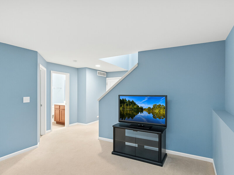 1043 Crane Pointe Road Elgin IL 60124