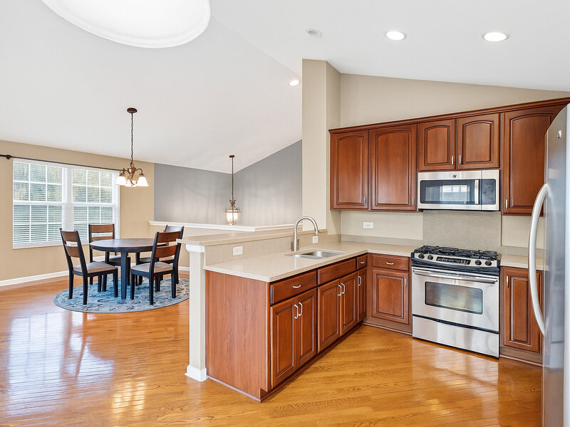 1043 Crane Pointe Road Elgin IL 60124