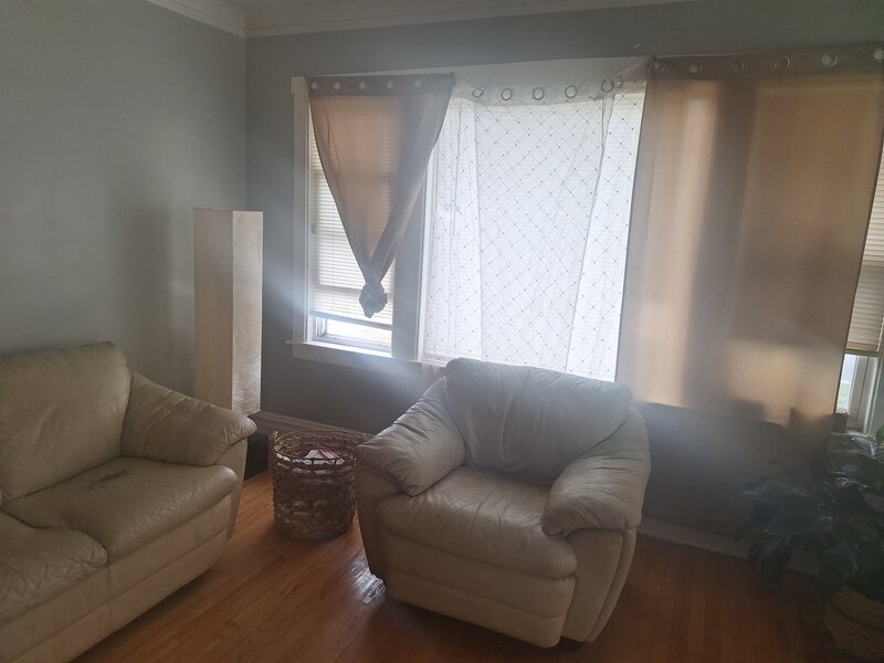 9351 S Manistee Avenue Chicago IL 60617