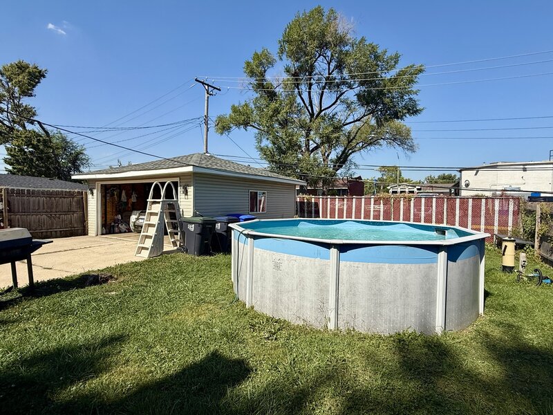 644 E 162nd Place South Holland IL 60473