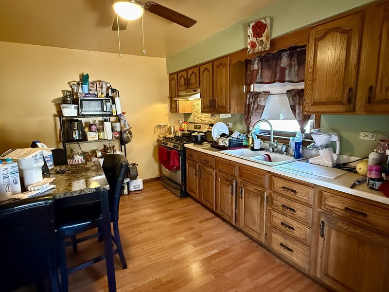 644 E 162nd Place South Holland IL 60473