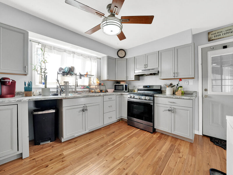 18006 Oakwood Avenue Lansing IL 60438