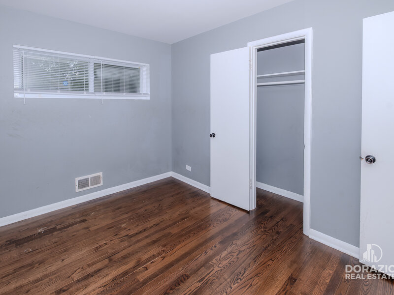 15422 Lincoln Avenue Harvey IL 60426