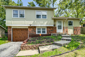 Photo of 17651 Hillcrest Drive Country Club Hills IL 60478