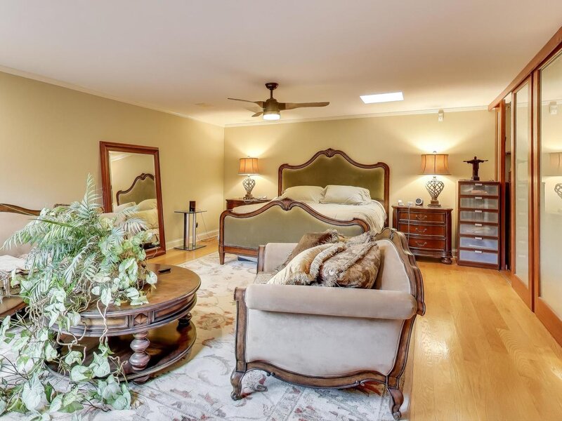 2545 Salceda Drive Northbrook IL 60062