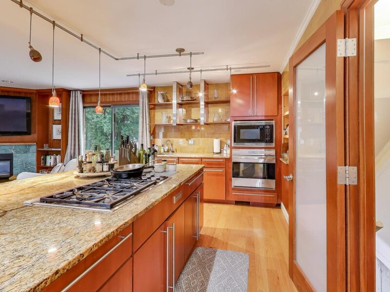 2545 Salceda Drive Northbrook IL 60062