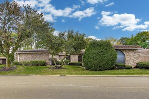Photo of 2545 Salceda Drive Northbrook IL 60062