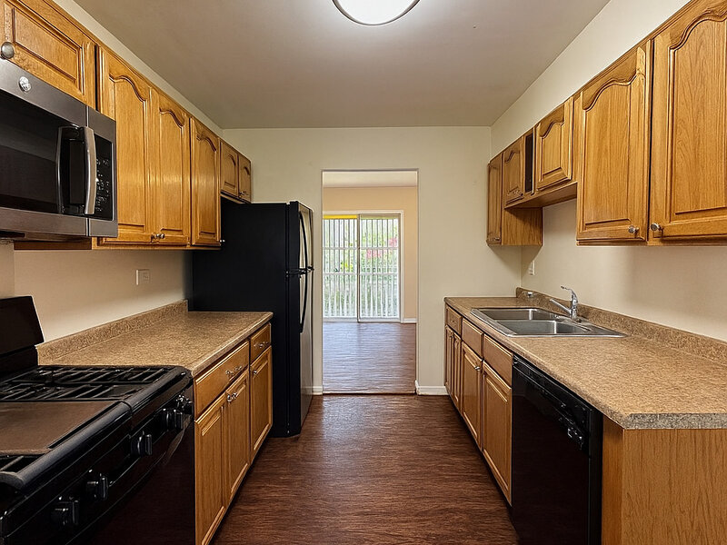 17318 Walter Street Lansing IL 60438