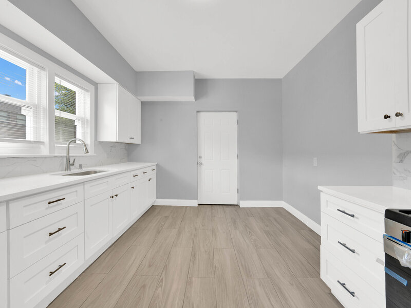 12432 S State Street Chicago IL 60628