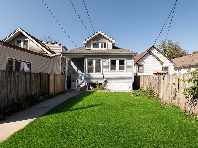 10813 S Eggleston Avenue Chicago IL 60628