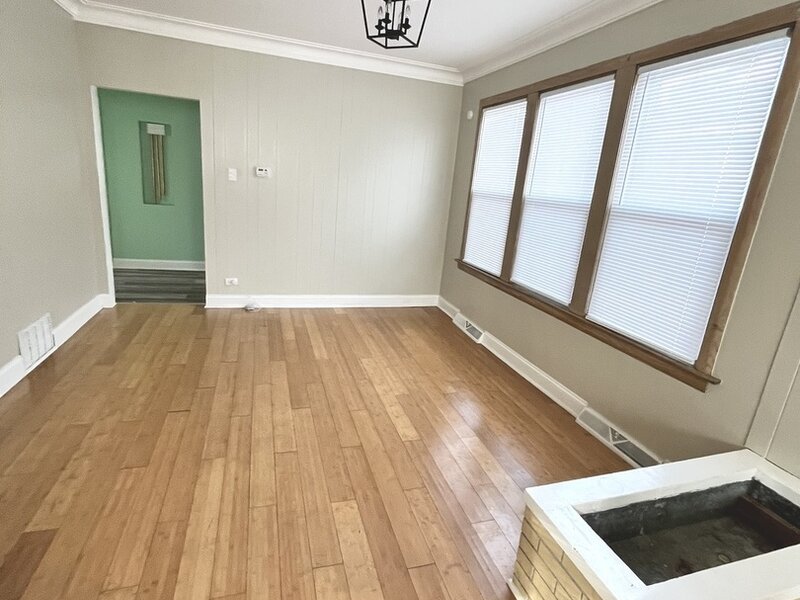 344 156th Place Calumet City IL 60409