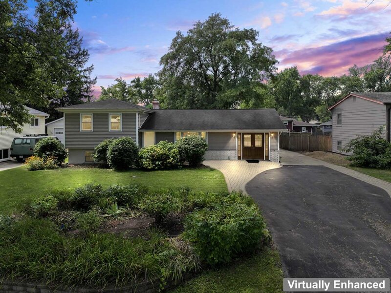22 Birchwood Drive Glen Ellyn IL 60137