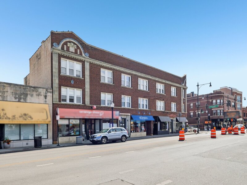 5607 N Clark Street Chicago IL 60660