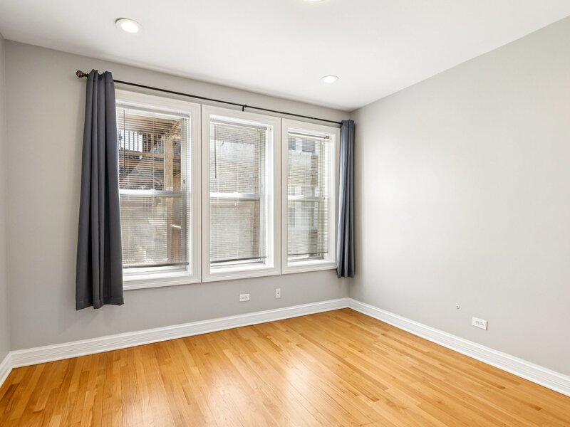 5607 N Clark Street Chicago IL 60660