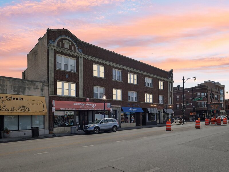 5607 N Clark Street Chicago IL 60660