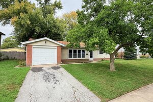 Photo of 930 Coach Road Homewood IL 60430