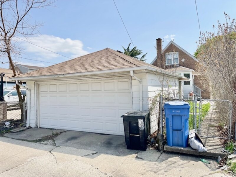 3854 W 67th Place Chicago IL 60629