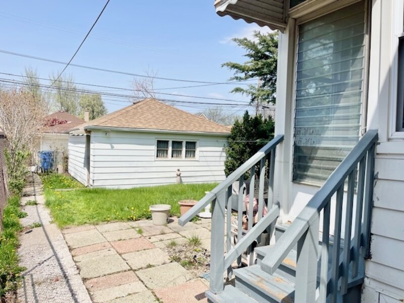 3854 W 67th Place Chicago IL 60629
