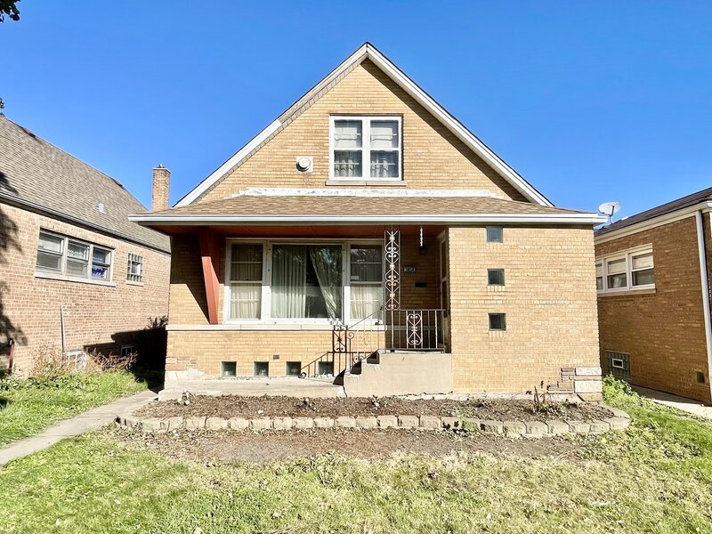3854 W 67th Place Chicago IL 60629