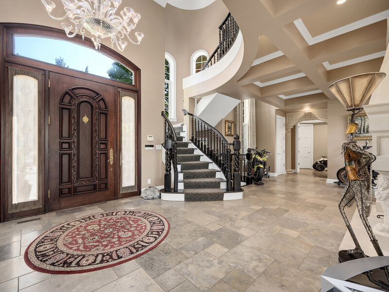 1890 Robinwood Lane Riverwoods IL 60015